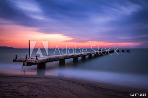 Afbeeldingen van Pier at sunset
